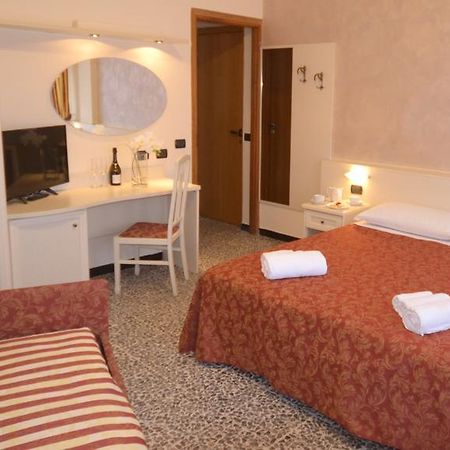 Gold Hotel Bordighera Exterior photo