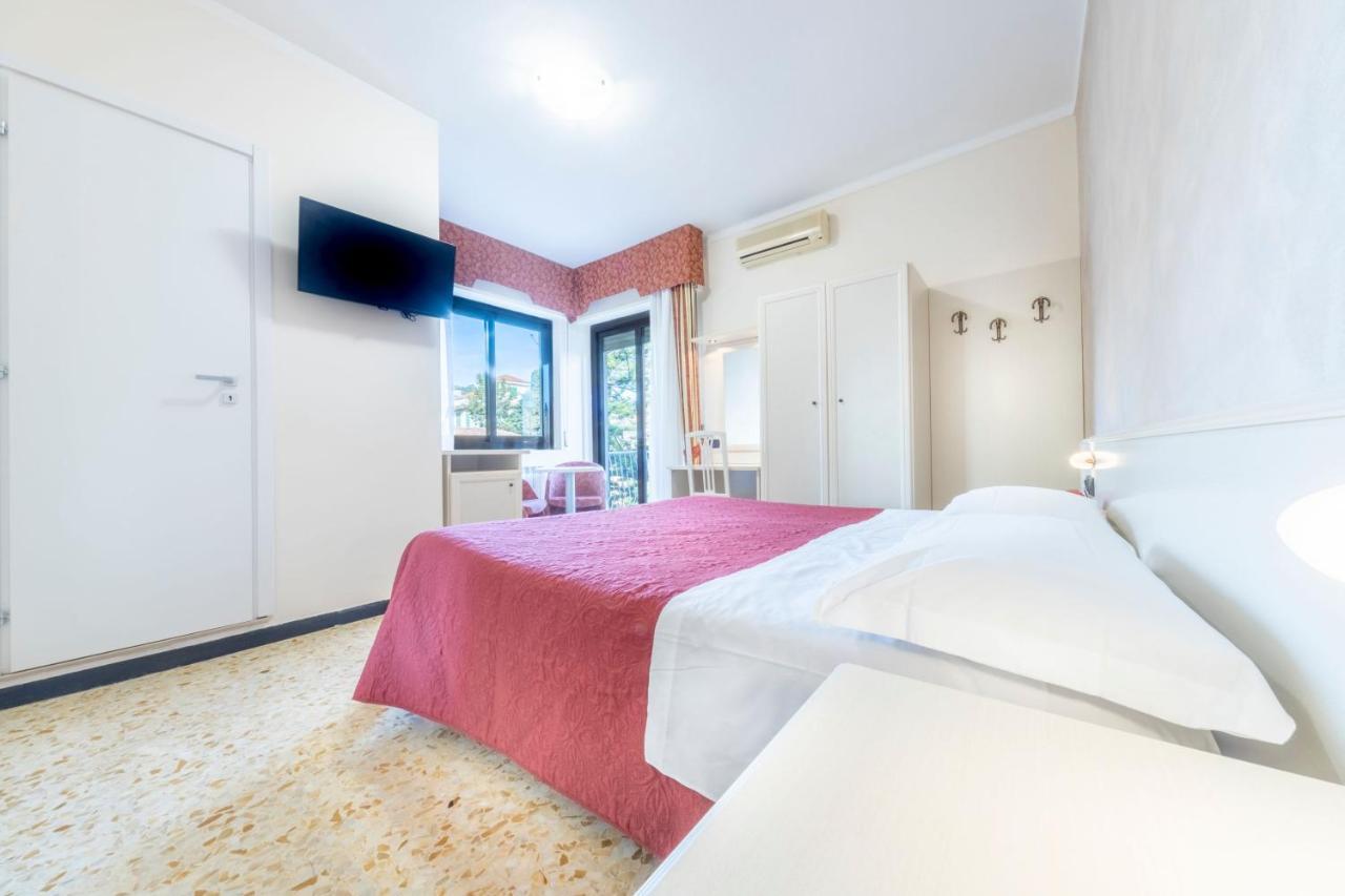 Gold Hotel Bordighera Exterior photo