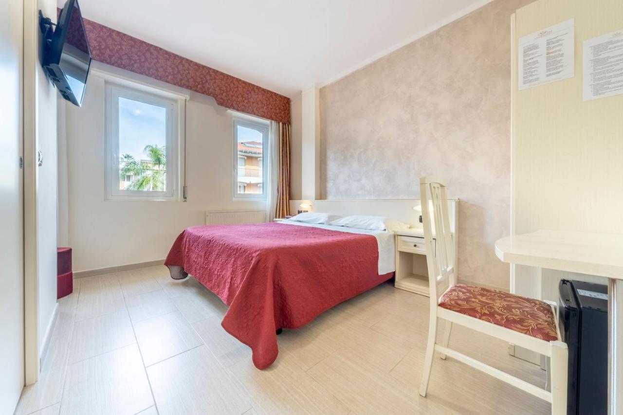 Gold Hotel Bordighera Exterior photo