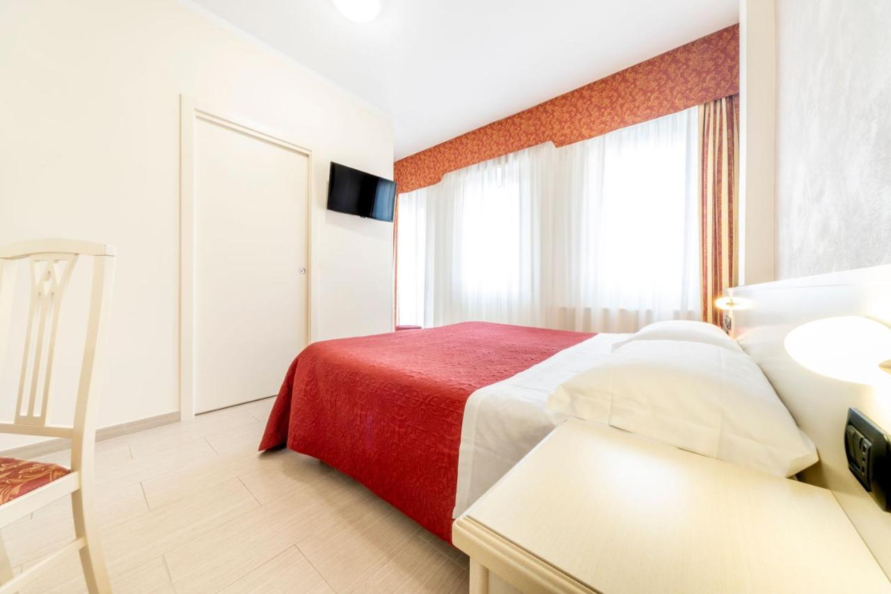 Gold Hotel Bordighera Exterior photo