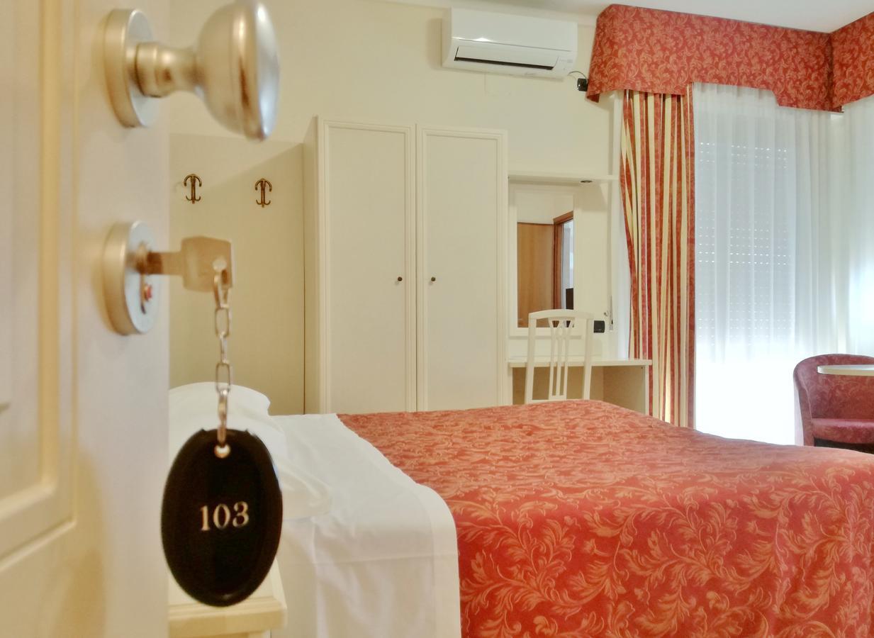 Gold Hotel Bordighera Exterior photo