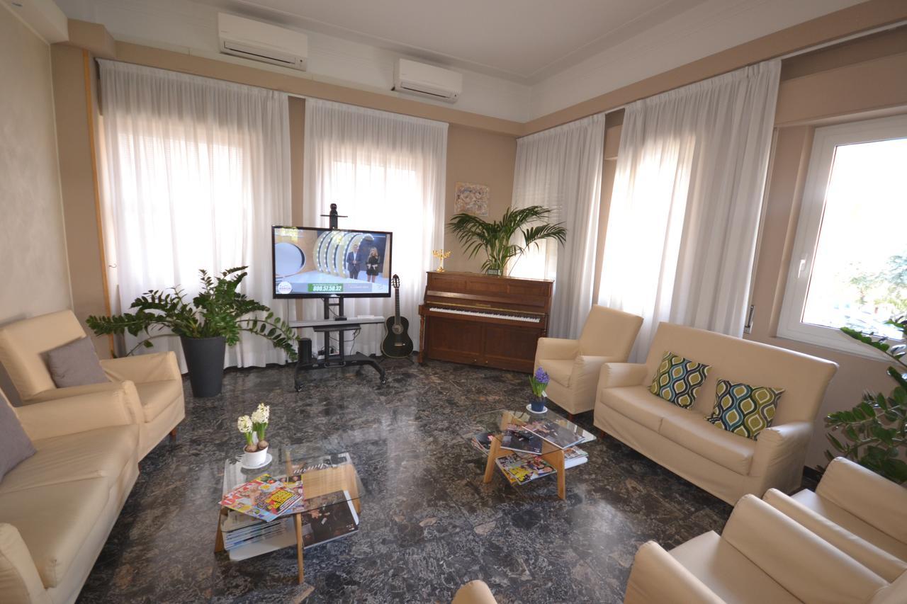 Gold Hotel Bordighera Exterior photo
